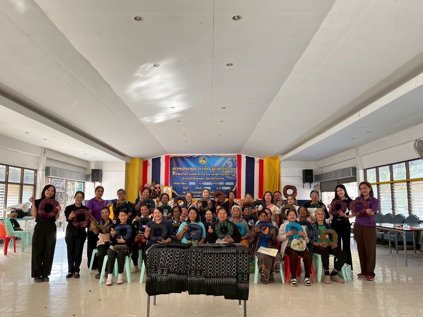 💡 พช.บึงโขงหลง ดำเนินโครงการสร้างสัมมาชีพชุมชนครัวเรือนที่ได้รับผลกระทบด้านอาชีพและรายได้ที่มีศักยภาพและสามารถพัฒนาได้ ✨