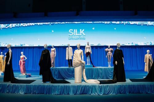 💠 พช.บึงโขงหลง เข้าร่วมโครงการ “Silk Festival 2025 สู่การพัฒนาที่ยั่งยืน” ยกระดับผ้าไทยบนเวทีระดับประเทศ 💠